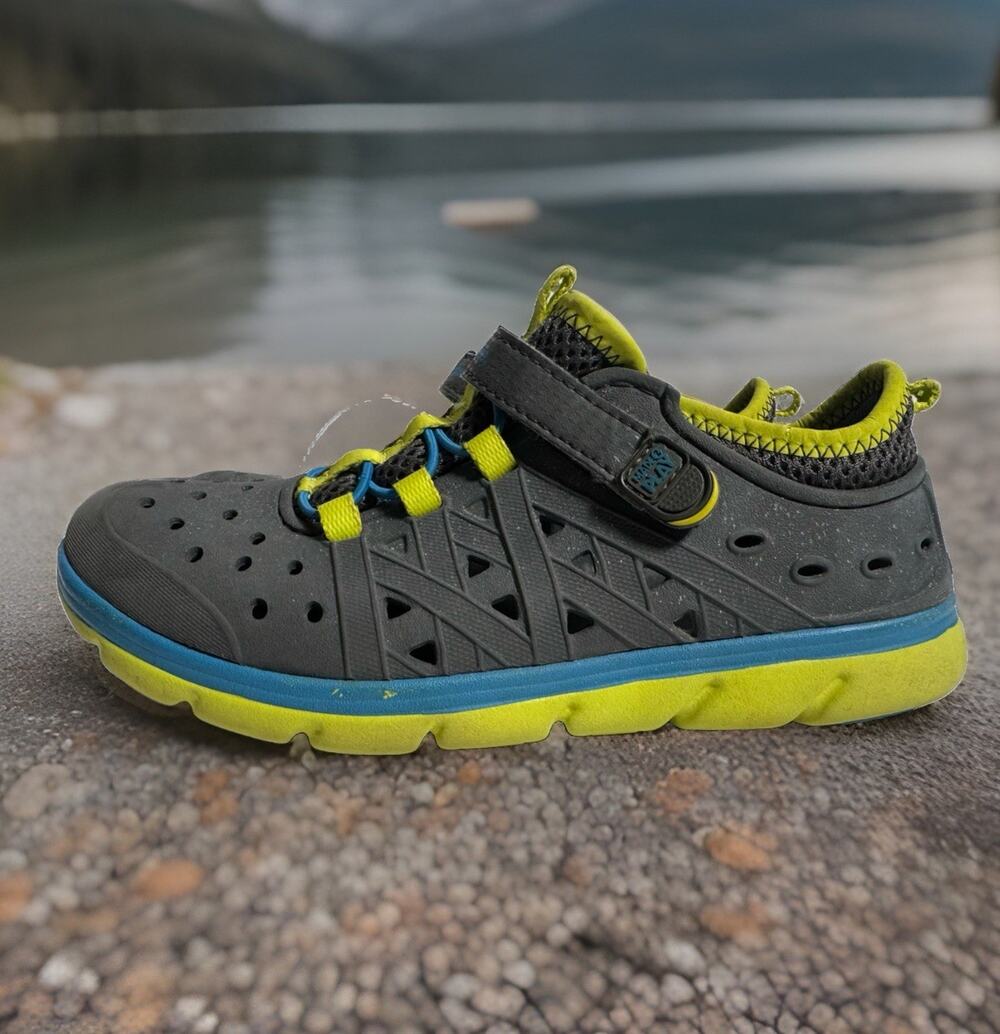 Stride Rite Made2Play Boys Water Shoes Gray Blue Lime Hook Loop Size 1 EU 32